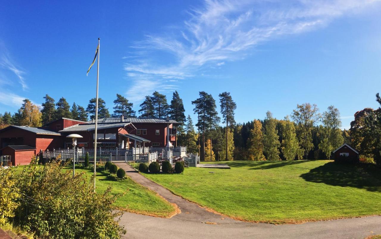 Villa Gladtjaern Smedjebacken Buitenkant foto