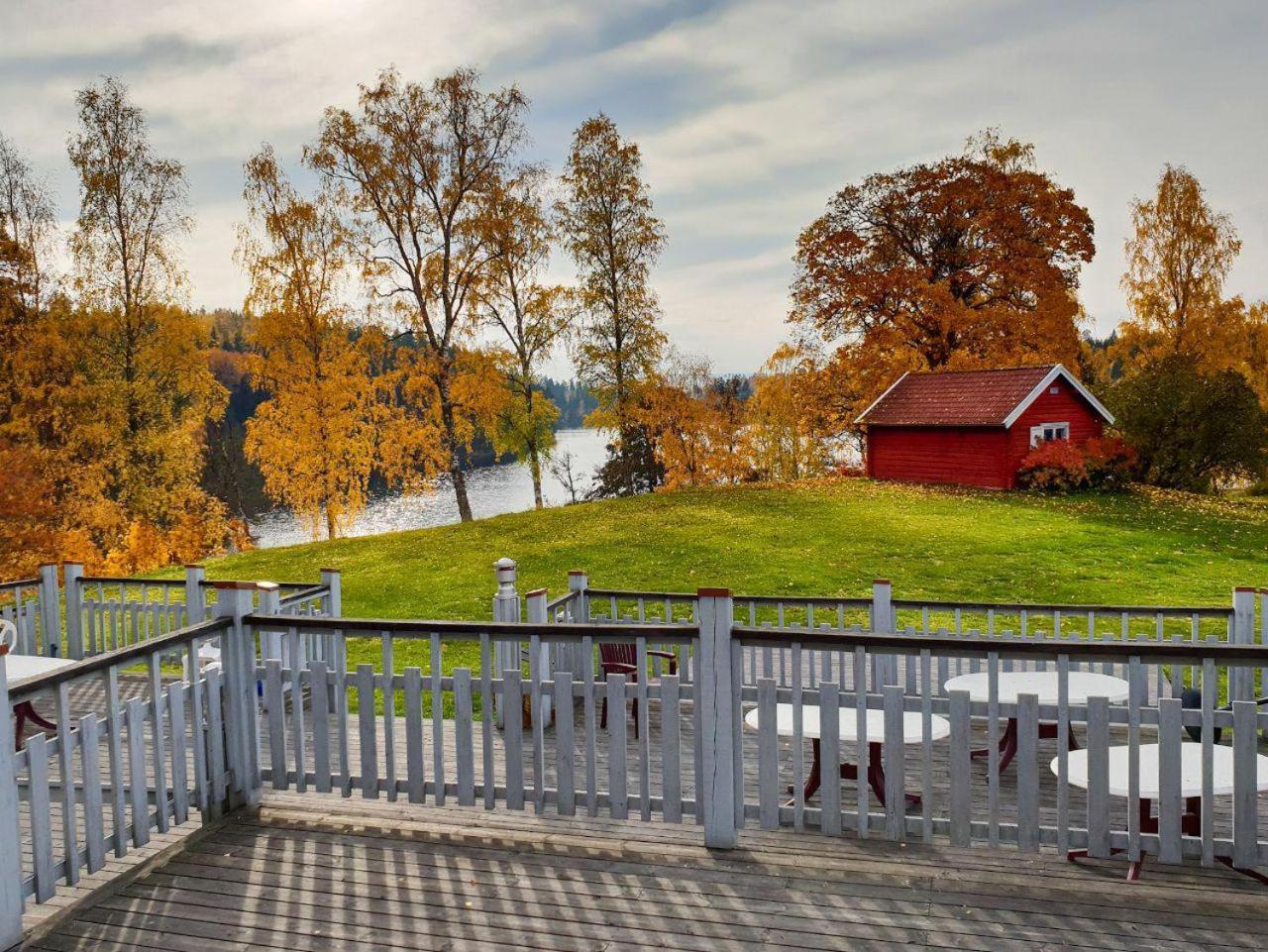 Villa Gladtjaern Smedjebacken Buitenkant foto