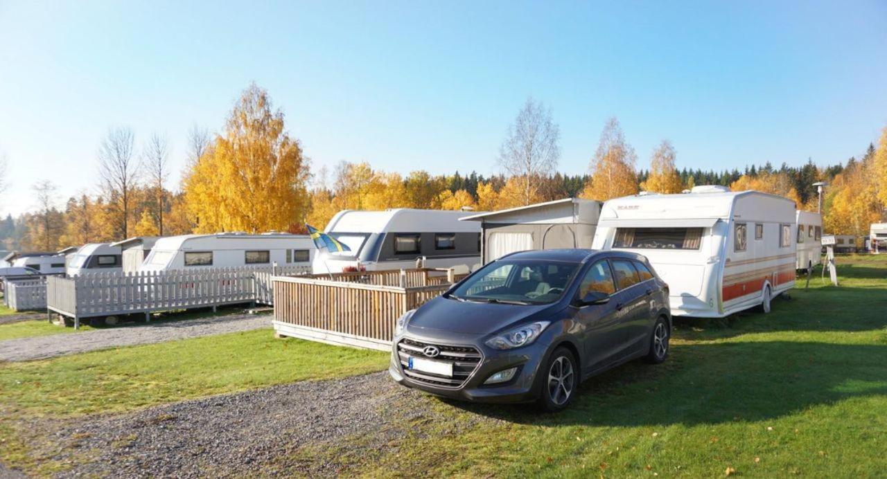 Villa Gladtjaern Smedjebacken Buitenkant foto